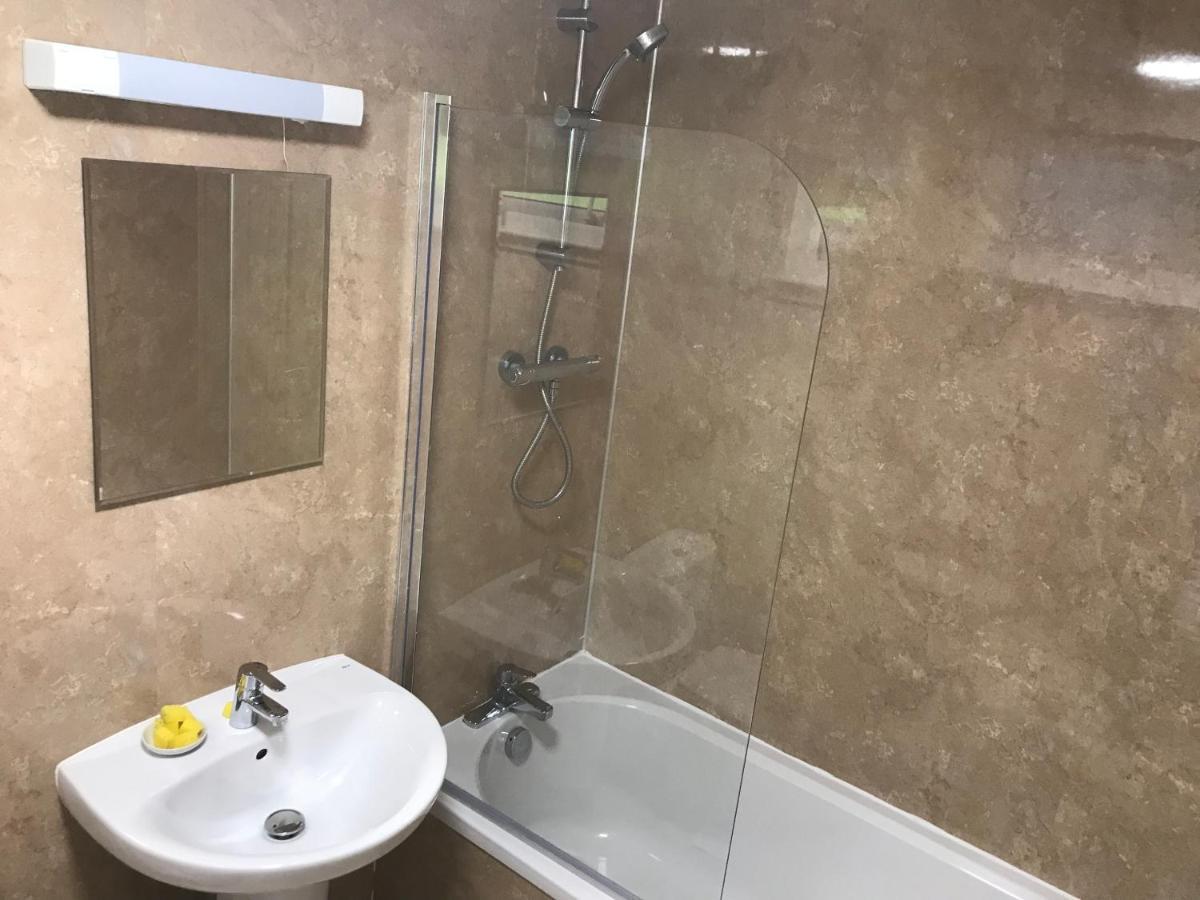 Borrodale, One Bedroom Apartment With Balcony And Loch View. Fort William Dış mekan fotoğraf